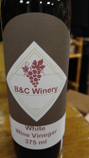 white wine vinegar B & C Winery